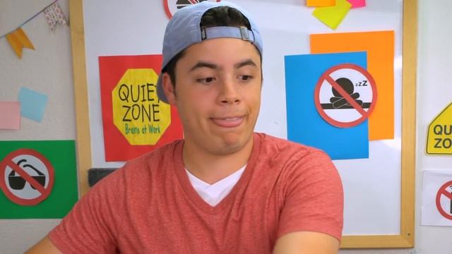 BROMAS Para Trollear A Tus Compañeros de Escuela! Natalies Outlet Dos смотреть онлайн