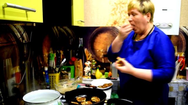 Завтрак за 5 минут: банановые блины без муки и сахара. Оладьи. смотреть онлайн