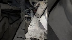 Renault Logan - ремонт - снятие стартера