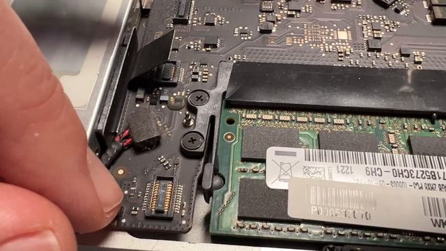 COMPRARE un Macbook Pro 15" a 210€ - AFFARE o BIDONE? смотреть онлайн