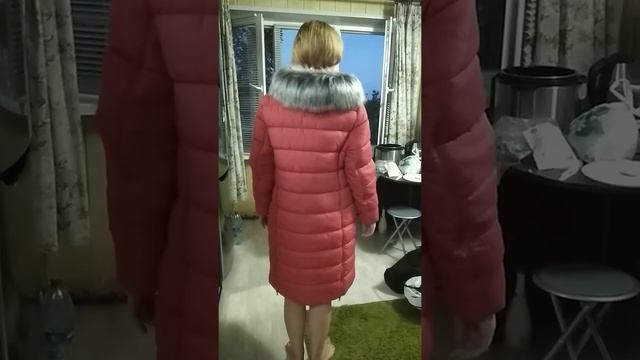 Купила пуховик на розетки, заказала 54 размер, большой на меня. смотреть онлайн
