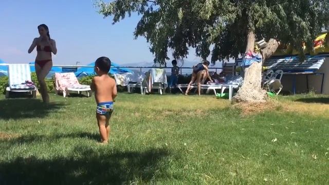 Общественный пляж? и затерянный райский уголок в Урле! Измир! Турция! смотреть онлайн