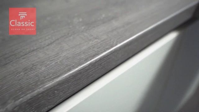 Установленная кухня в современном стиле