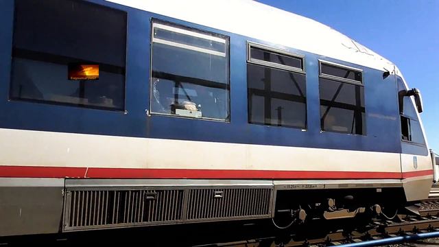 Отправление рельсового автобуса PESA 620М-001 от станции Тростянец смотреть онлайн