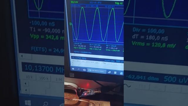 Тест новой прошивки простого и дешёвого синтезатора на 9 кв диапазонов, на базе si5351 смотреть онлайн
