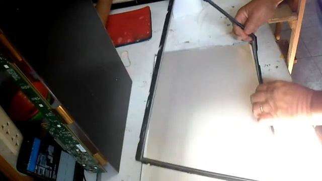 TELA LCD COM MANCHAS E UMIDADE COM REPARAR смотреть онлайн