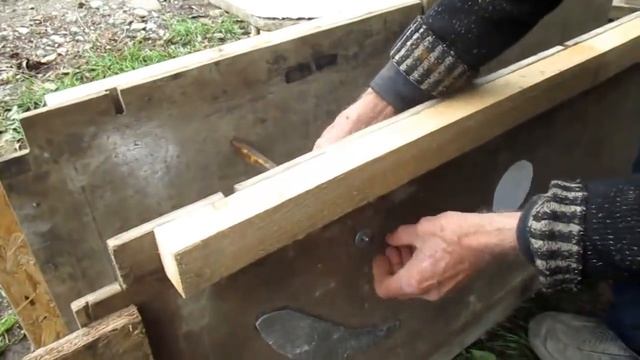 ✔ Фундамент. Опалубка фундамента своими руками. Сборка [Построить дом своими руками] смотреть онлайн