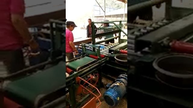 Линия для производства керамического кирпича. Вакуумный экструдер. смотреть онлайн