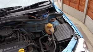 Vauxhall Opel Corsa C - Fuse Box Location