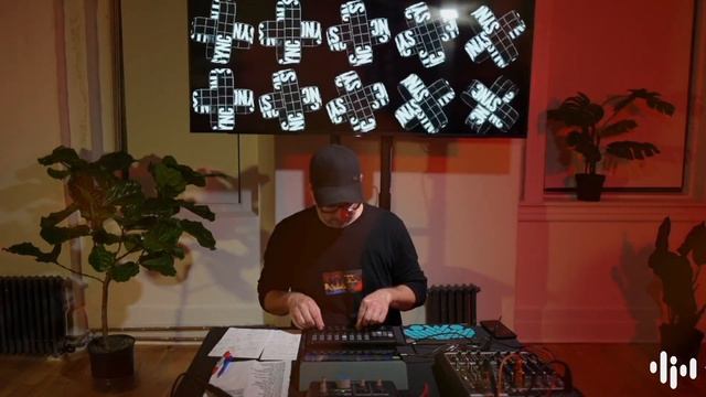 Making Groovy House On iPad & KORG NanoKontrol | PJAY (NYEX) Performance Clip смотреть онлайн