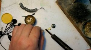 Пайка проводов наушников