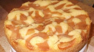 ШАРЛОТКА БИСКВИТ С ЯБЛОКАМИ В МУЛЬТИВАРКЕ