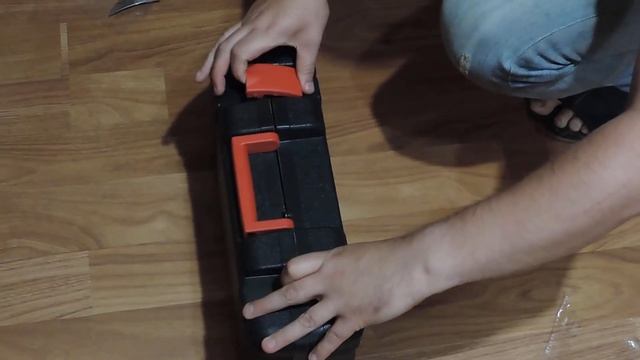 Кутова шліфмашина Einhell TE-AG 125/750 Kit смотреть онлайн