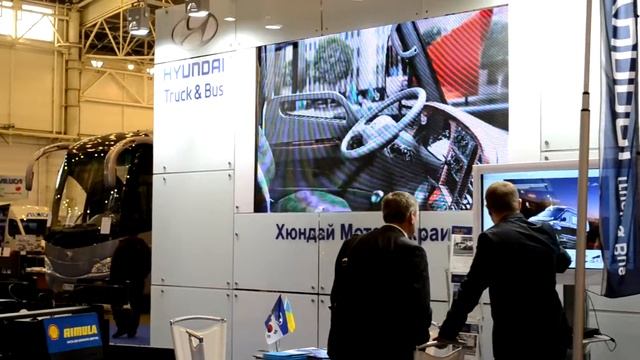 Управление жестами. Интерактивные экраны для выставочного стенда Hyundai Motors. смотреть онлайн