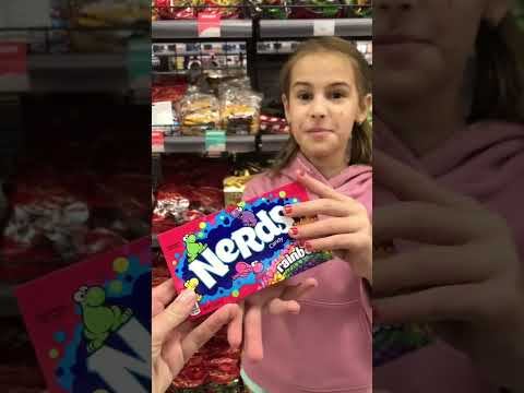 Челлендж Да или нет Что купит мама Алинка Малинка решает #shorts #данетчеллендж смотреть онлайн