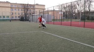 Как ПРАВИЛЬНО ОТБИРАТЬ МЯЧ в футболе | Обучение | Стань хорошим защитником