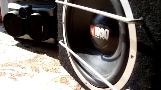 jbl1000w +Mac Audio Z 4100 смотреть онлайн