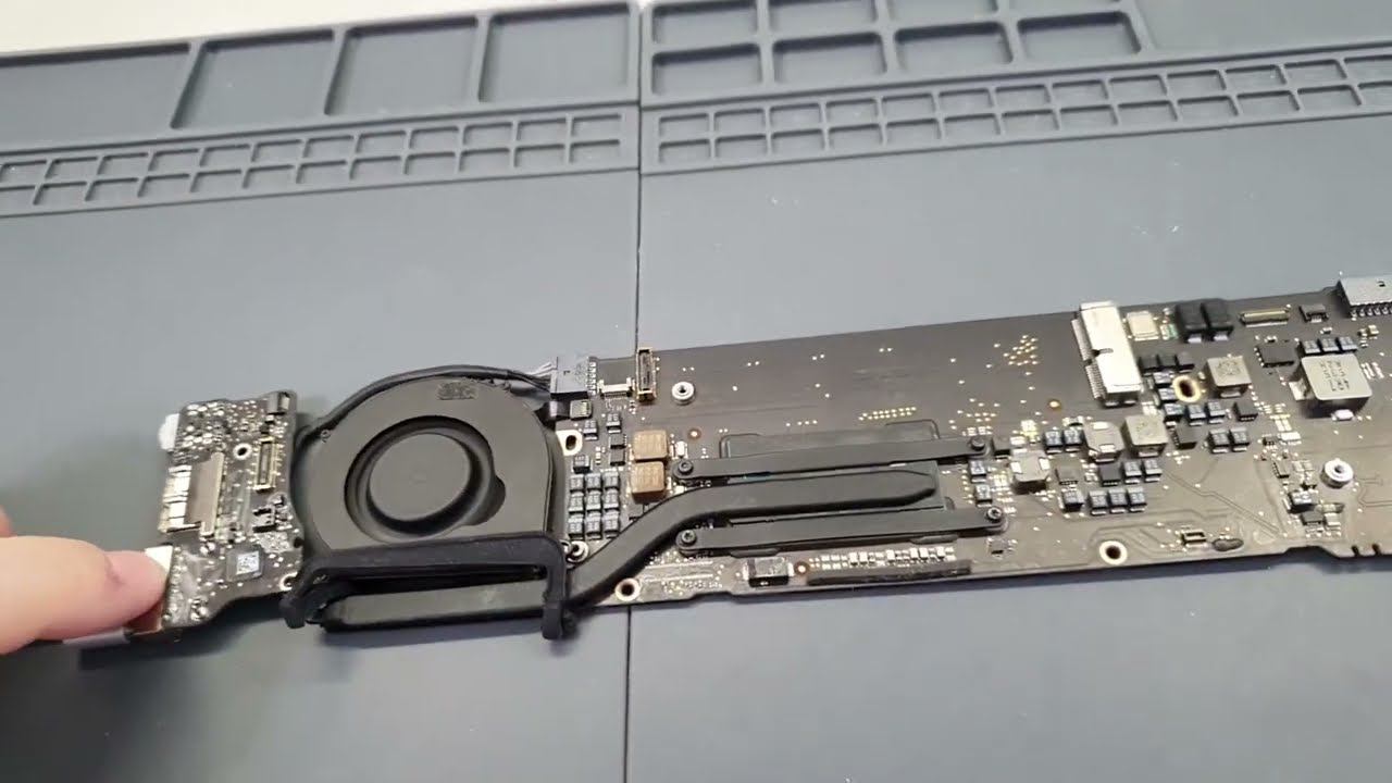 Macbook Air a1466 все как обычно смотреть онлайн