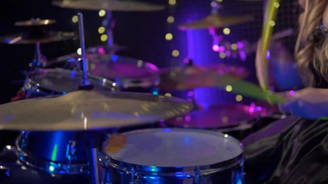 GRANDMA'S SMUZI - CAROL OF THE BELLS - ALENA KAUFMAN - DRUM COVER смотреть онлайн