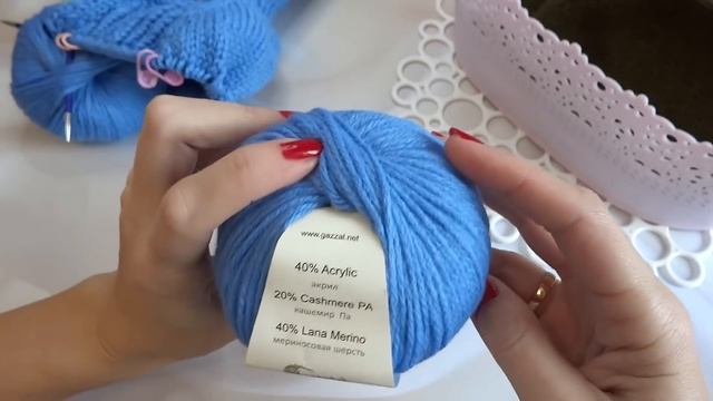 Две готовые работы. Вяжу себе свитер . Заказ от дочи на варежки. смотреть онлайн