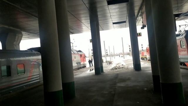 Санкт-Петербург, Ладожский вокзал. Поезд №10 Санкт-Петербург - Архангельск.