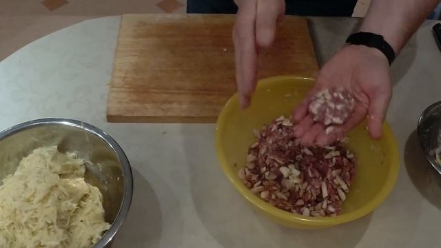 Настоящие Белорусские драники из картофеля с мясом в казане! Картофельные драники колдуны. смотреть онлайн