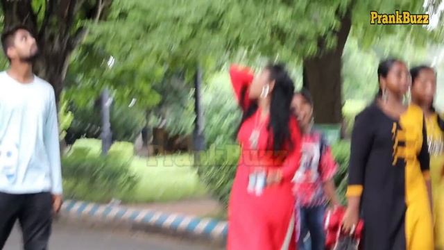 ?Balloon Blast Prank Deleted Clips or Unseen Parts?? PrankBuzz смотреть онлайн