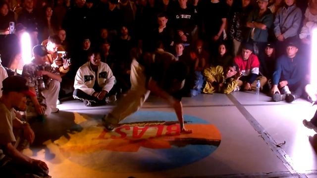 Outbreak 2023 - 7 To Smoke Footwork (Day1) [Slovaquie] смотреть онлайн