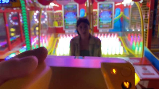 Polaroid Now Instant Film Camera смотреть онлайн