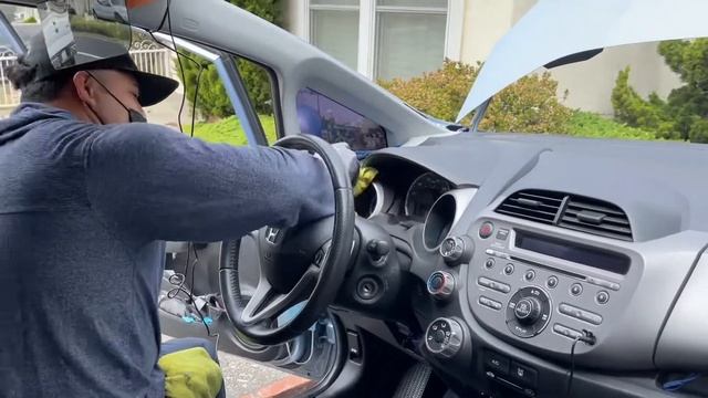 Windshield Replacement of Honda Fit 2009 смотреть онлайн