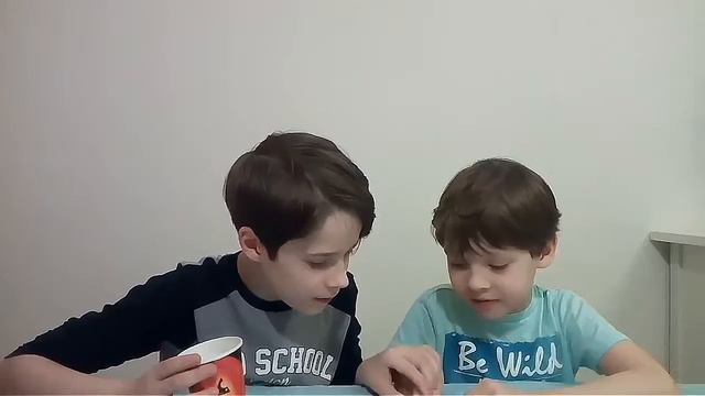 Бин Бузлд челлендж. Bean Boozled challenge. Вкус мыла,травы или может червяков! смотреть онлайн
