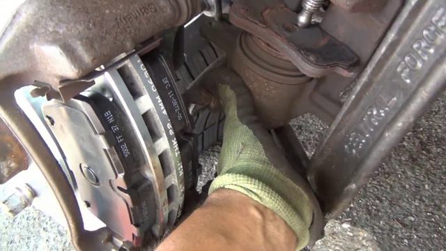 2003 Mercedes Benz c240 front brakes and rotors replacement how to replace смотреть онлайн
