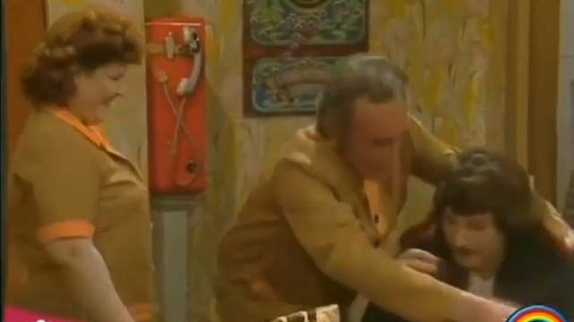 الآنسة أندريا - موسيقى المقدمة كاملة (مع تركيب خاص)
Senorita Andrea ( Andrea del Boca) смотреть онлайн