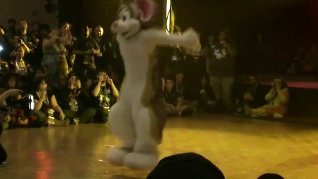 Siber Hamster (3rd place) - Rainfurrest 2013 Fursuit Dance Competition смотреть онлайн
