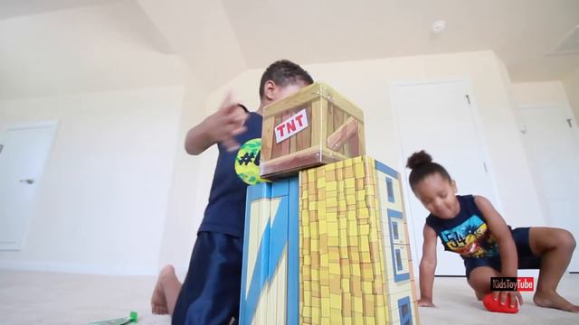 HUGE ANGRY BIRDS VINYL KNOCKOUT PLAYSET FAMILY FUN TOYS FOR KIDS смотреть онлайн