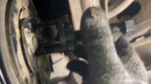 Как снять прижимную пластину компрессора кондиционера