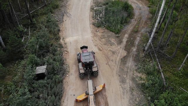 Трактор Valtra T 193 H с грейдером Vuomet VRG III (Часть 2) смотреть онлайн