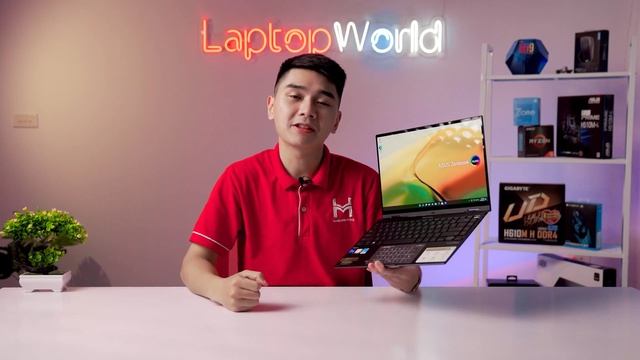 Trên tay nhanh Asus Zenbook 14 Flip OLED UP5401ZA - Ultrabook ĐẲNG CẤP của 2022 | LaptopWorld смотреть онлайн