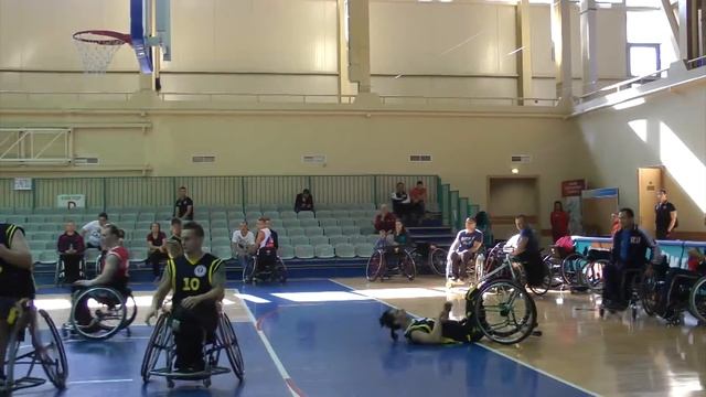Баскетбол на колясках «Шанс» 28 - 56 «БасКИ» смотреть онлайн