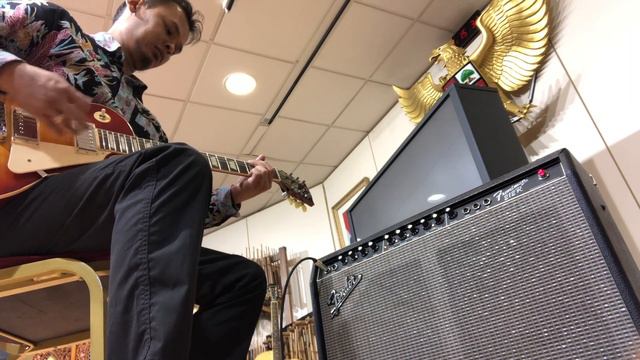 2015 Gibson Japan Ltd les paul Traditional смотреть онлайн