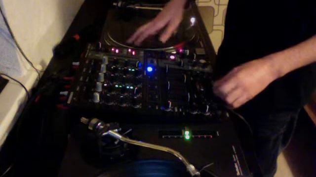 Dj Unity feeling itchy смотреть онлайн