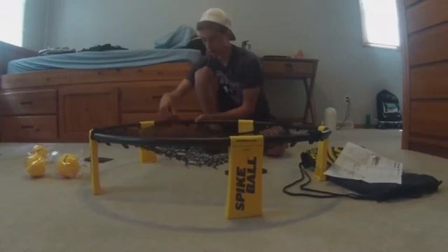 Setting up Spikeball!! (How to) смотреть онлайн