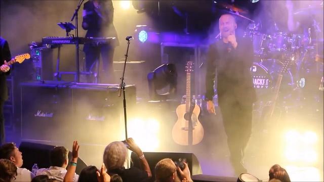 Black Jacket Symphony performing "Jeremy" by Pearl Jam. смотреть онлайн