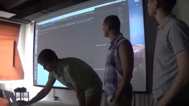 Выпуск Learn Python - скрипт поздравления друзей с Днём Рождения смотреть онлайн