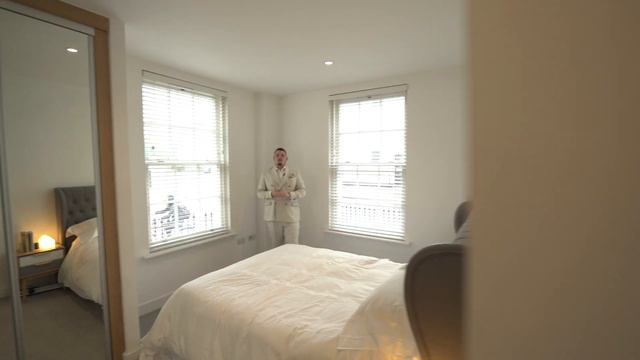 Inside this Regency Style 2 Bedroom Apartment located in Cheltenham! | UK Property Tour смотреть онлайн