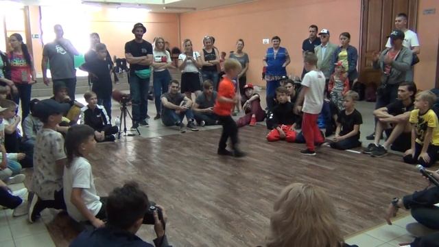 05 Kiri Boss Хвалынск и Baby Fox Калининград, начинающие 6 17 лет, 1I2 финала, Open kids battle, Хв смотреть онлайн