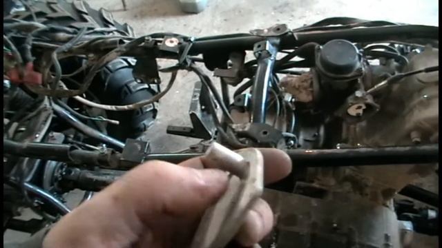 Как снять ограничитель газа на квадроцикле СФ МОТО смотреть онлайн
