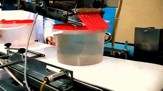 Установка нанесения этикеток от РостПищМАш смотреть онлайн