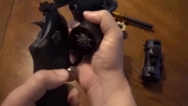 ЗАЧЕМ НУЖЕН R8 REVOLVER ИЗ CS GO В РЕАЛЬНОЙ ЖИЗНИ смотреть онлайн