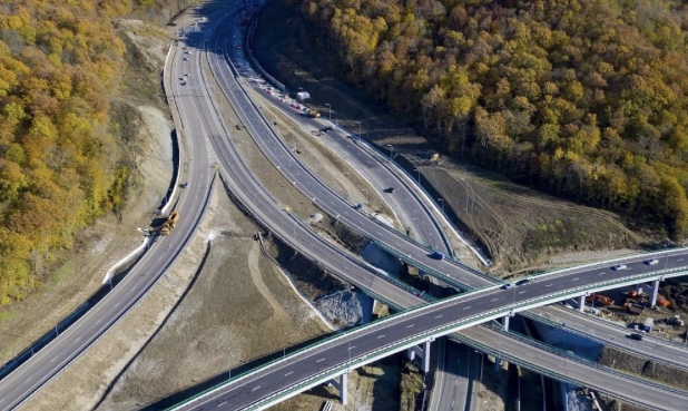 Дорога из Новороссийска в Анапу на закате смотреть онлайн
